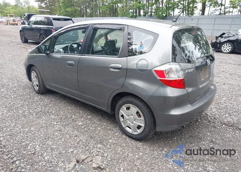 2013 Honda Fit из США, поврежденный, VIN JHMGE8H32DC082605